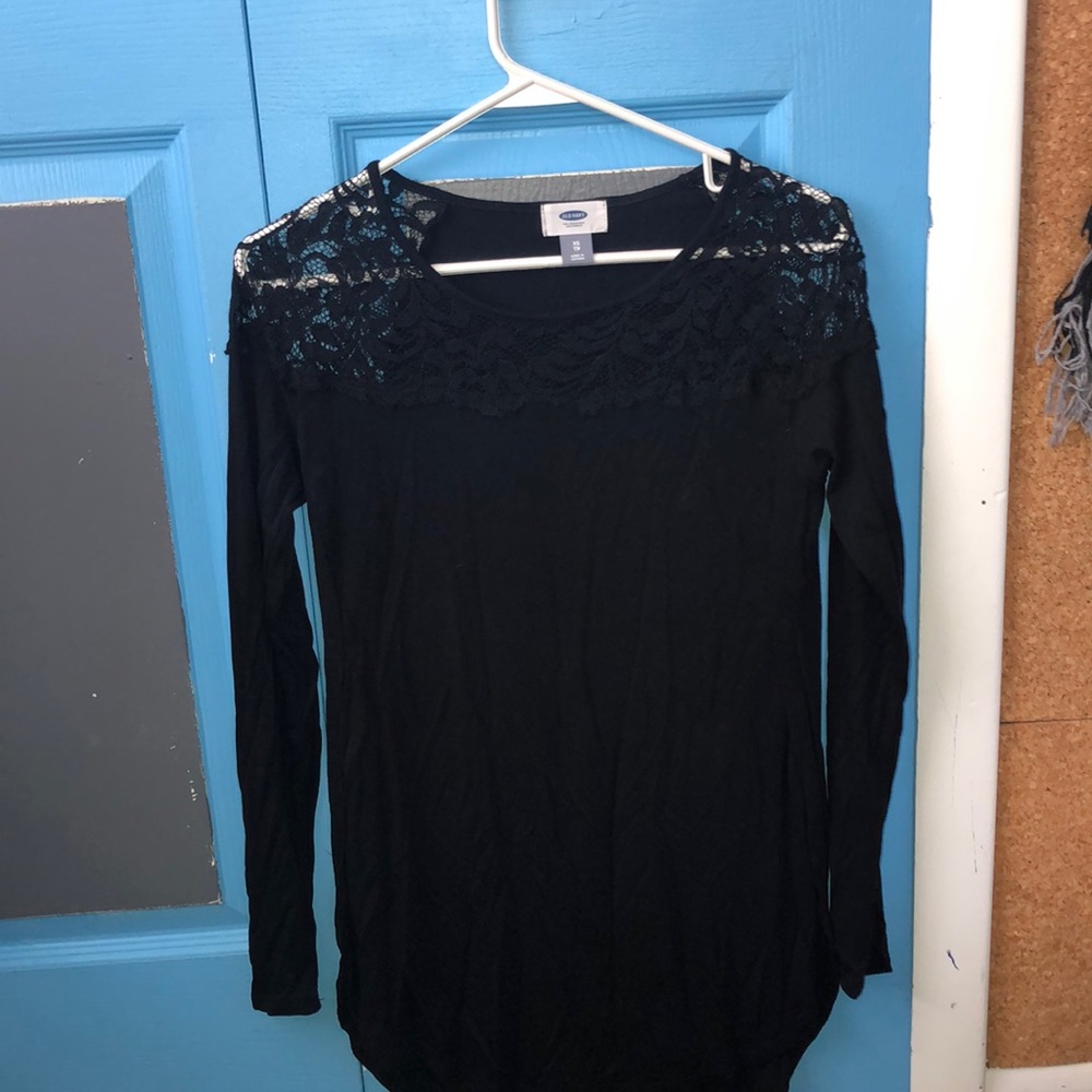 Black long sleeve shirt